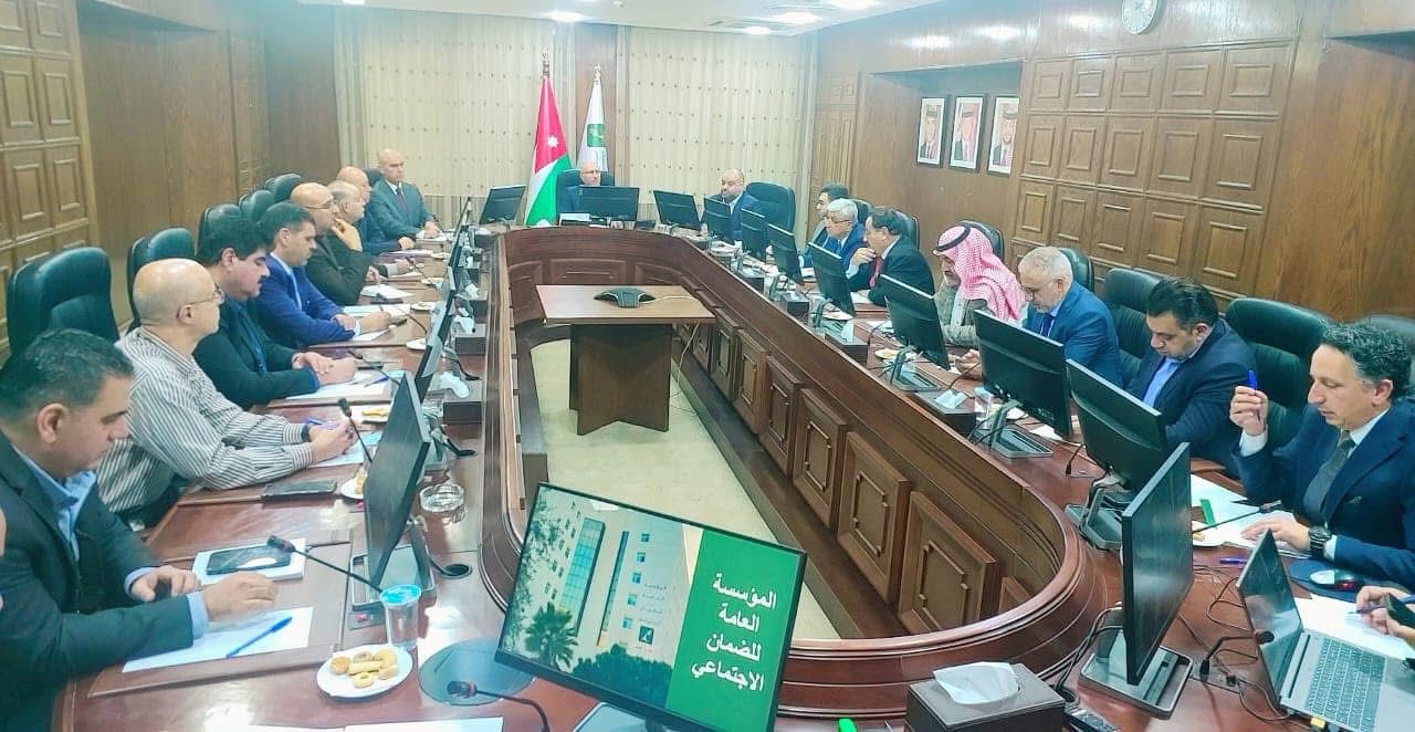 Madar Al-Saa Images 0.17668435618382183