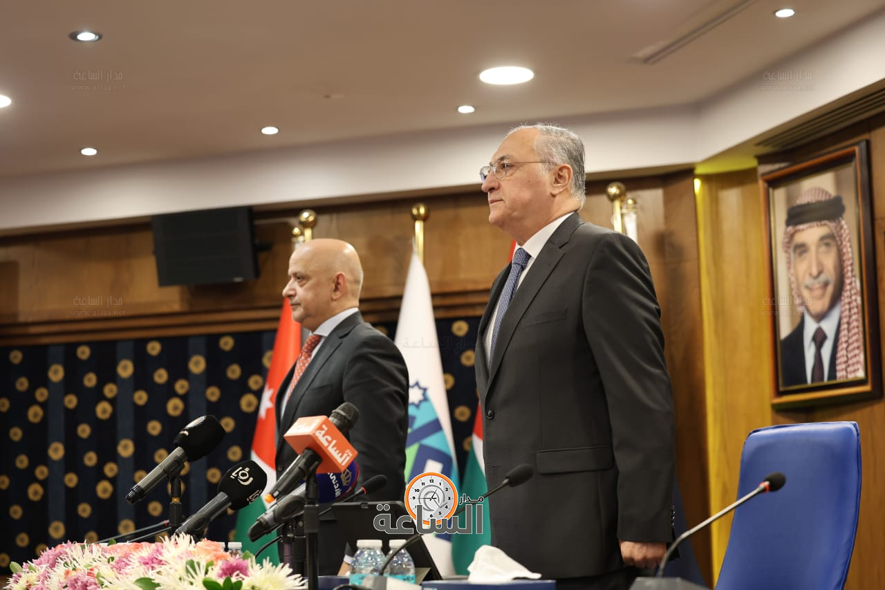 Madar Al-Saa Images 0.8341982927677469