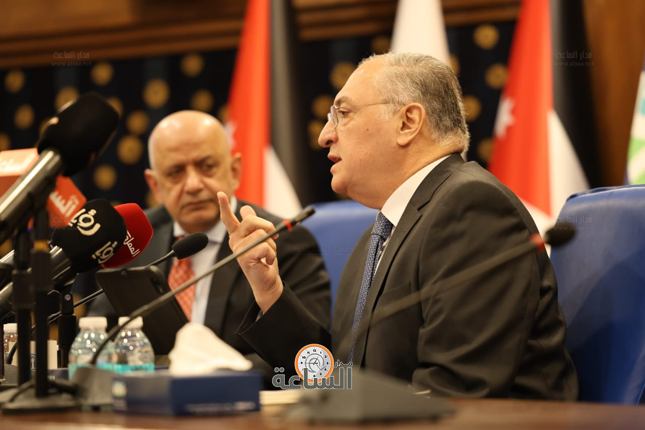 Madar Al-Saa Images 0.966380874199932