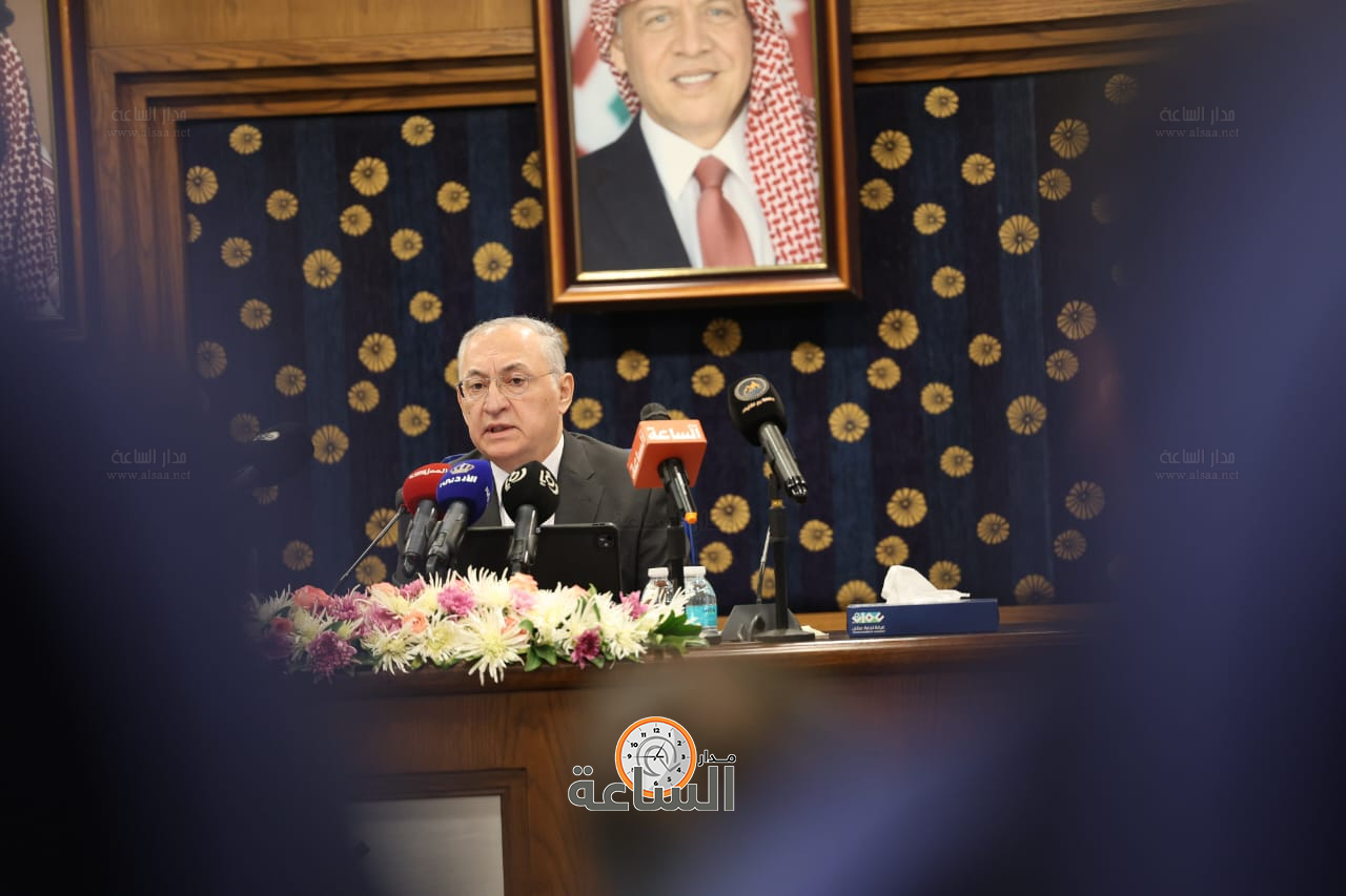 Madar Al-Saa Images 0.14943590411688557