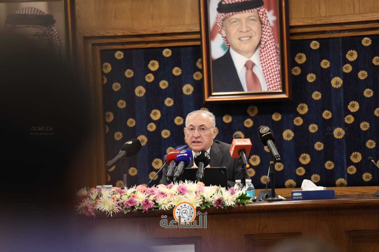 Madar Al-Saa Images 0.523880274724271