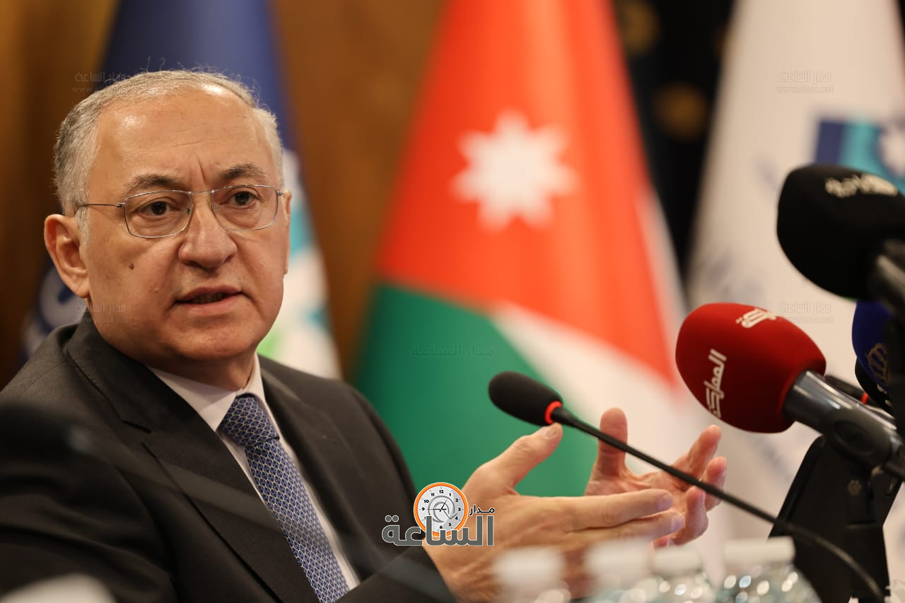 Madar Al-Saa Images 0.8777665243885924