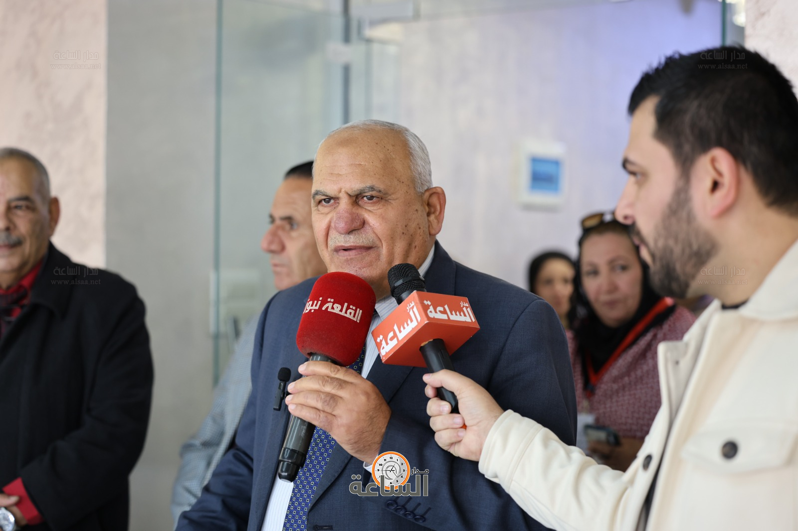 Madar Al-Saa Images 0.300213396413197