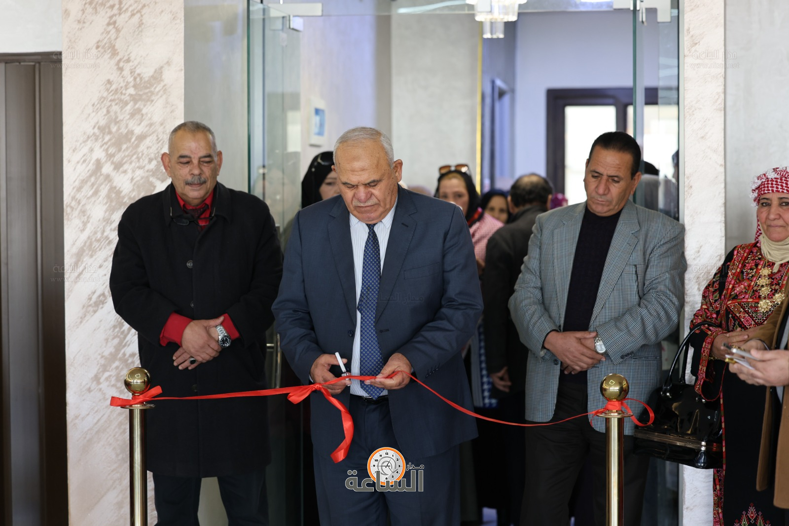 Madar Al-Saa Images 0.7665392345176538