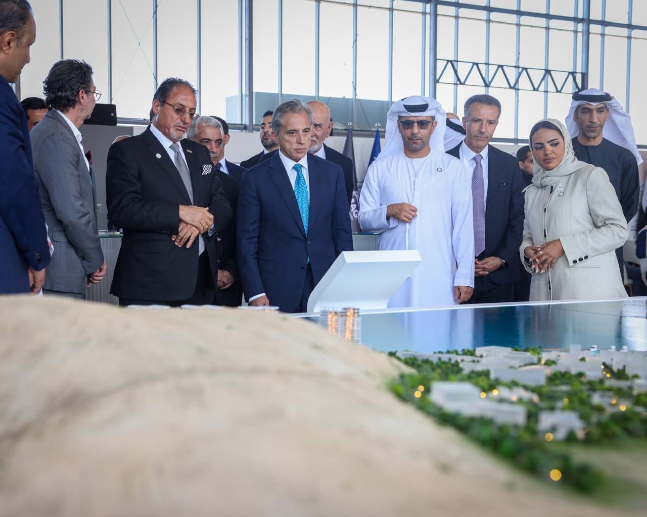 Madar Al-Saa Images 0.39418866370027306