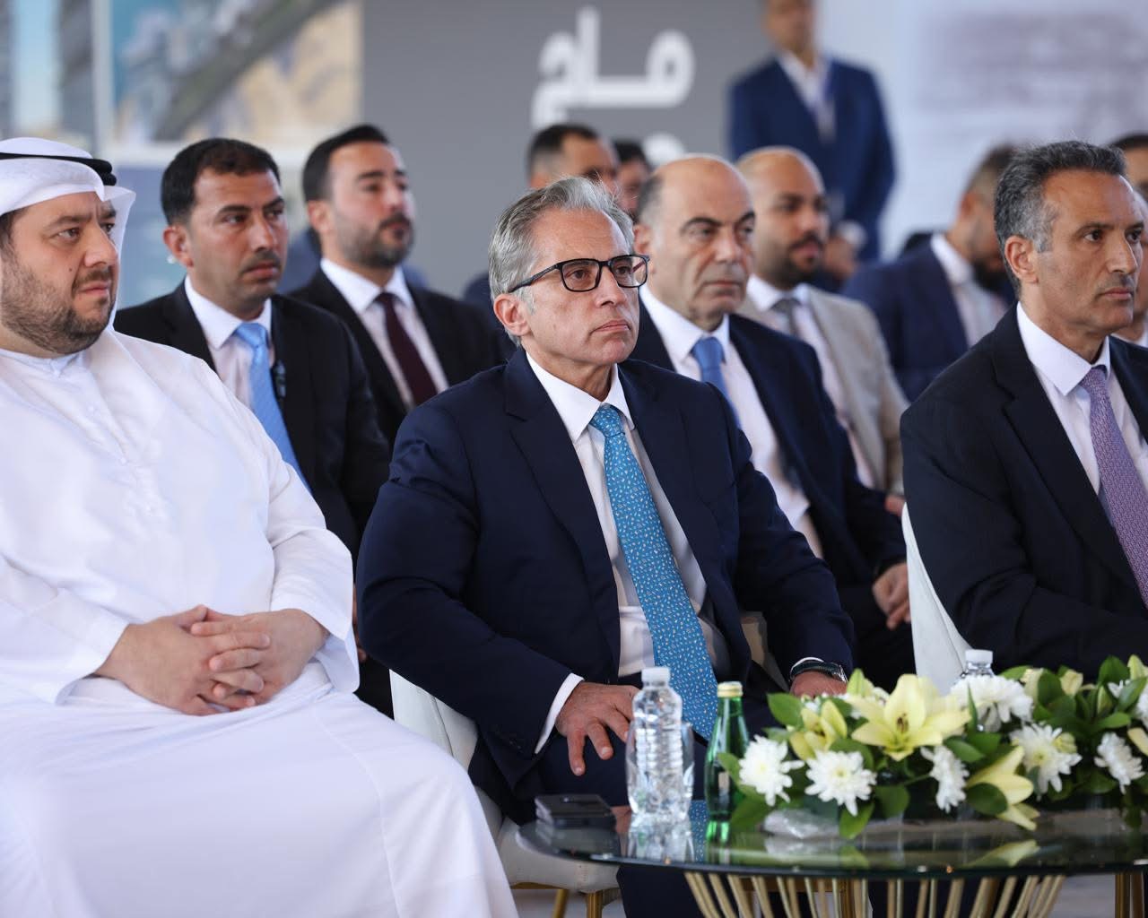 Madar Al-Saa Images 0.3546390386494339