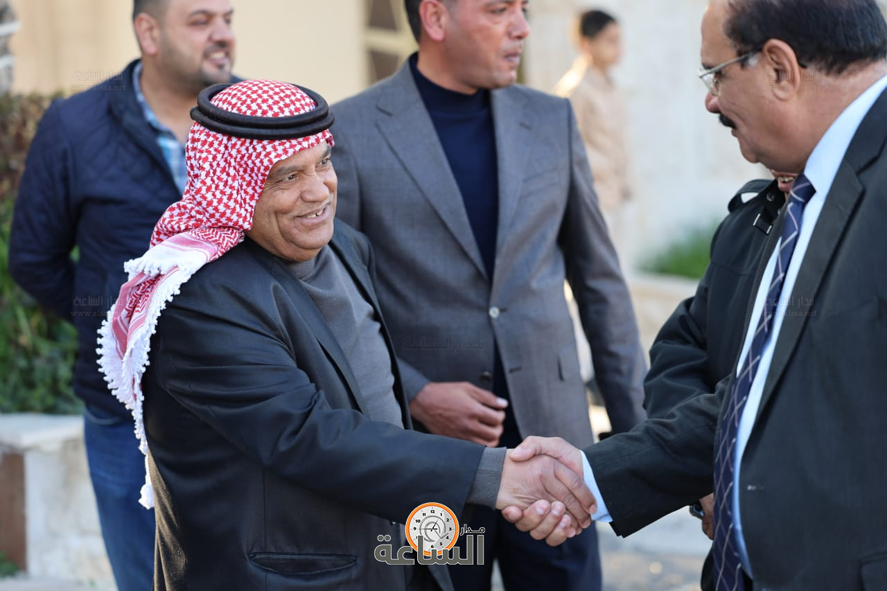 Madar Al-Saa Images 0.781729855079079