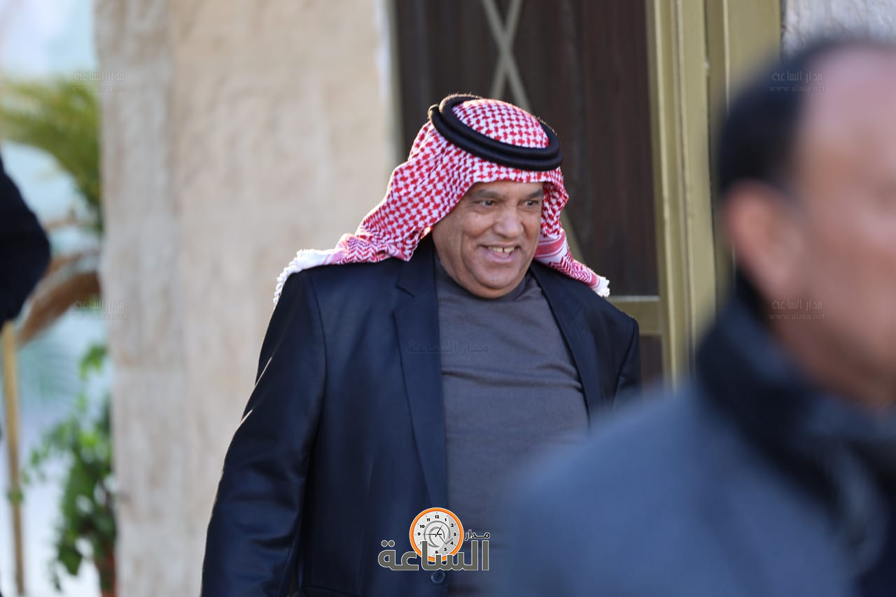 Madar Al-Saa Images 0.9199159684263774