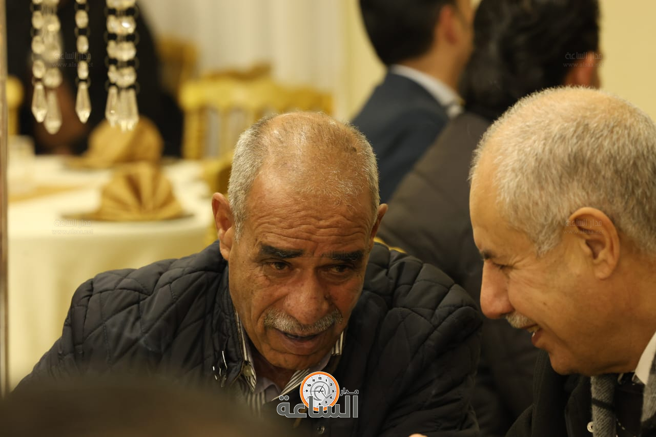 Madar Al-Saa Images 0.7154763558433201