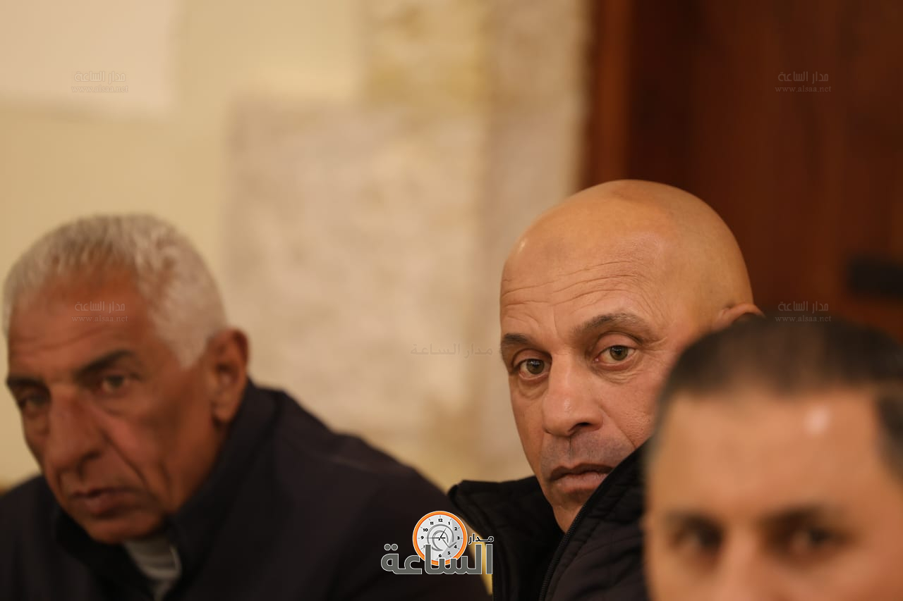 Madar Al-Saa Images 0.8517733179484368