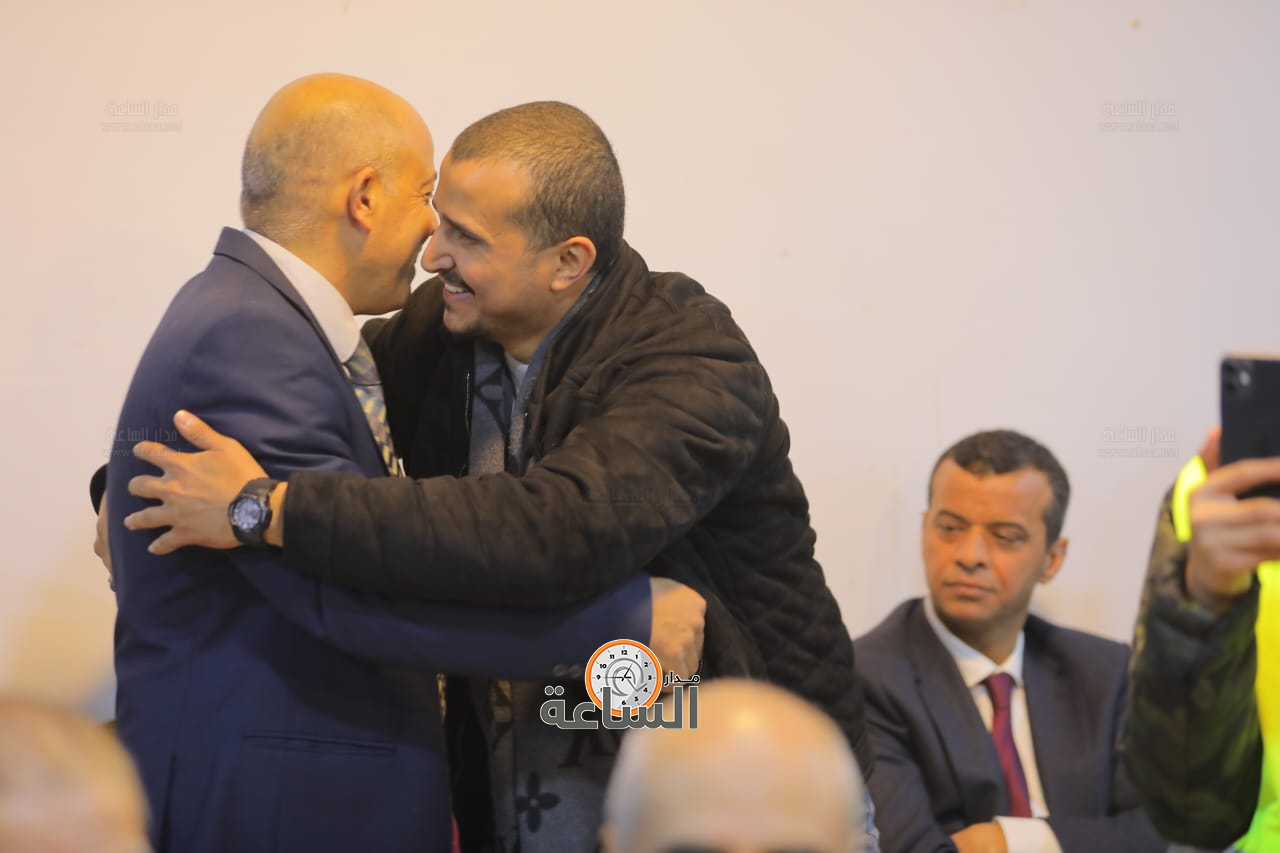 Madar Al-Saa Images 0.2814737359489188