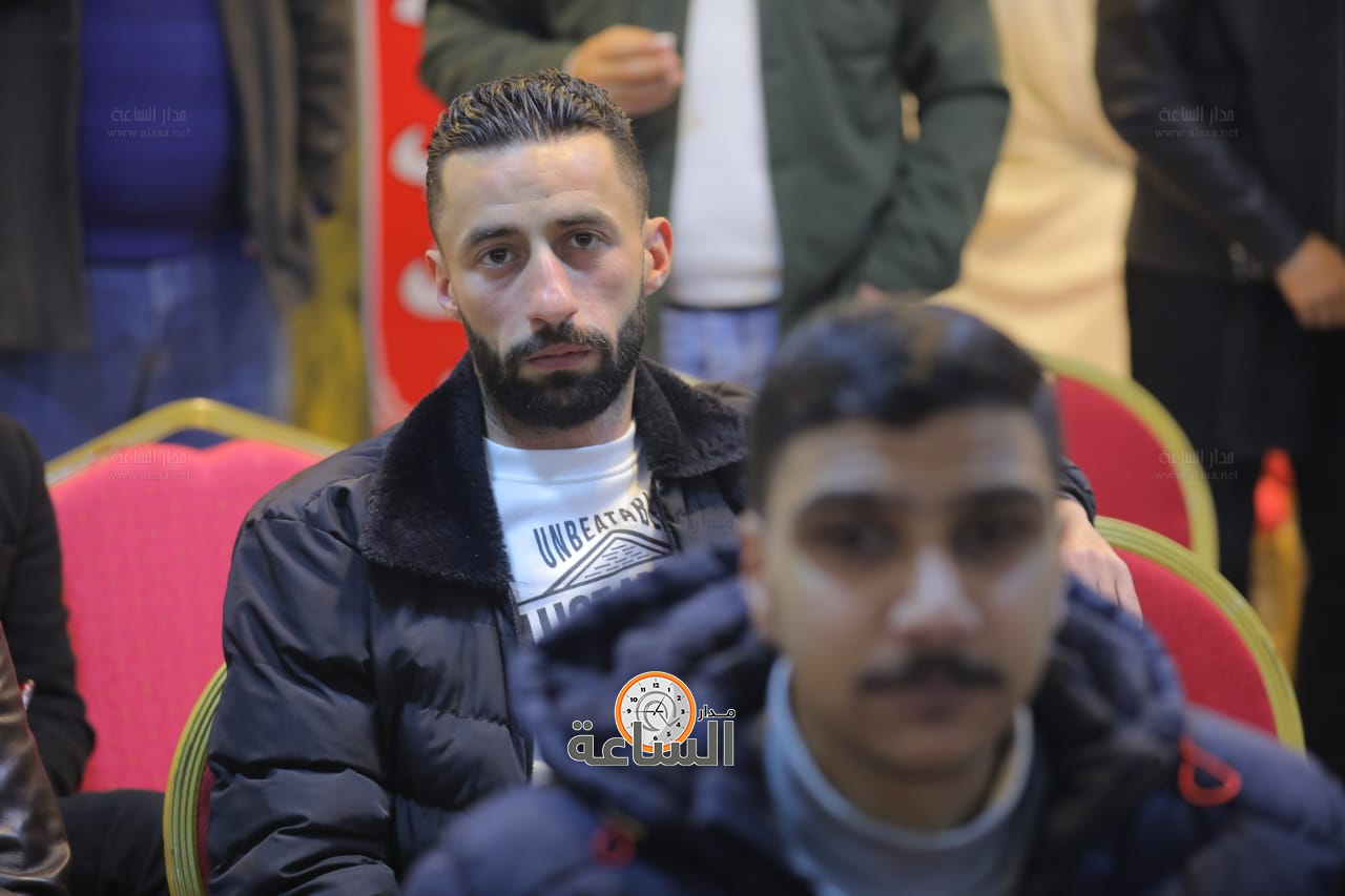 Madar Al-Saa Images 0.24909936372275165