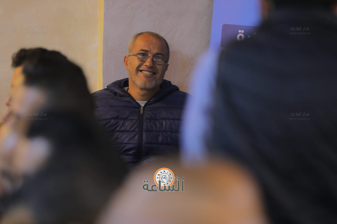 Madar Al-Saa Images 0.6056851298456818