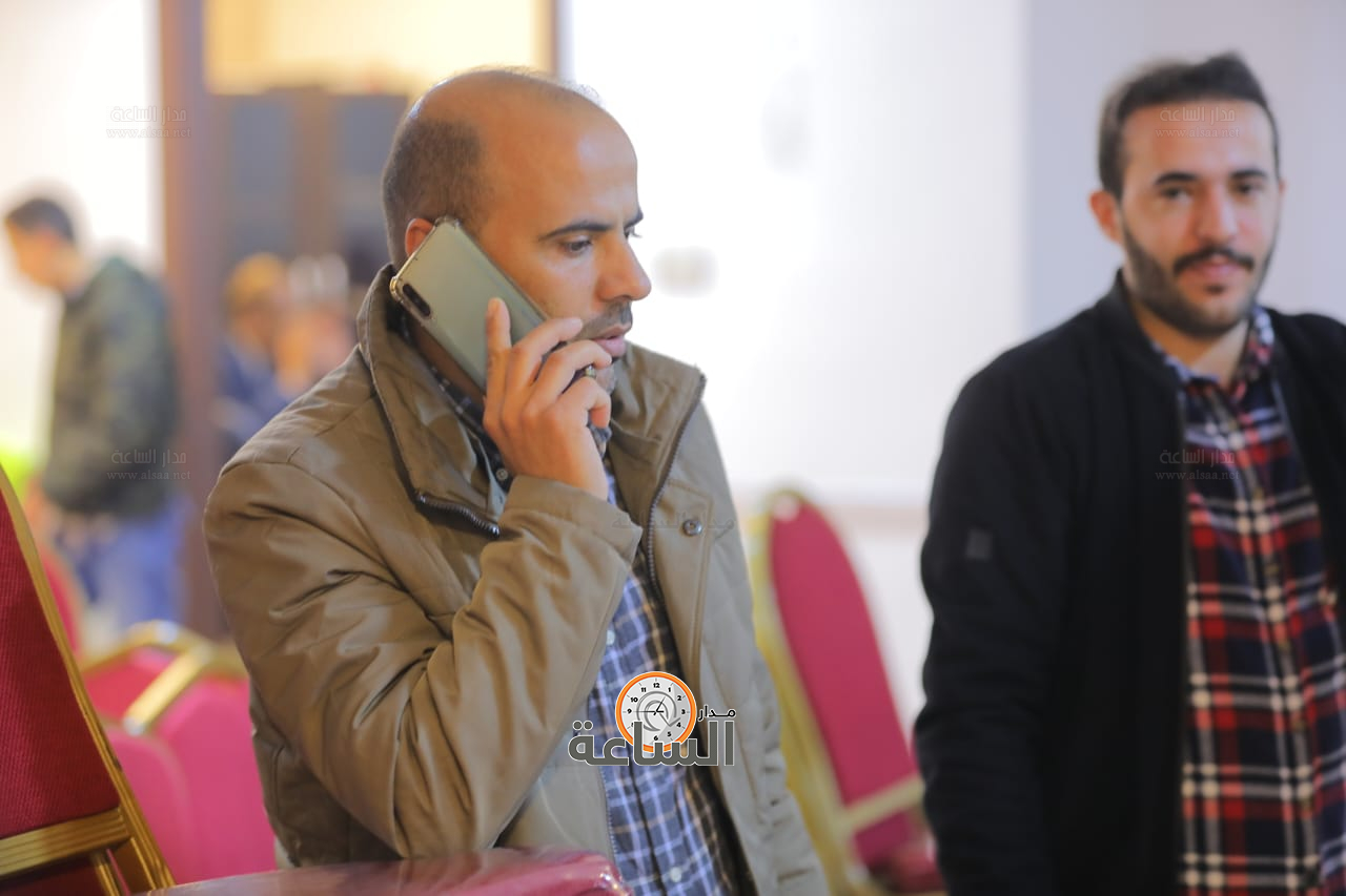 Madar Al-Saa Images 0.5907860850944873