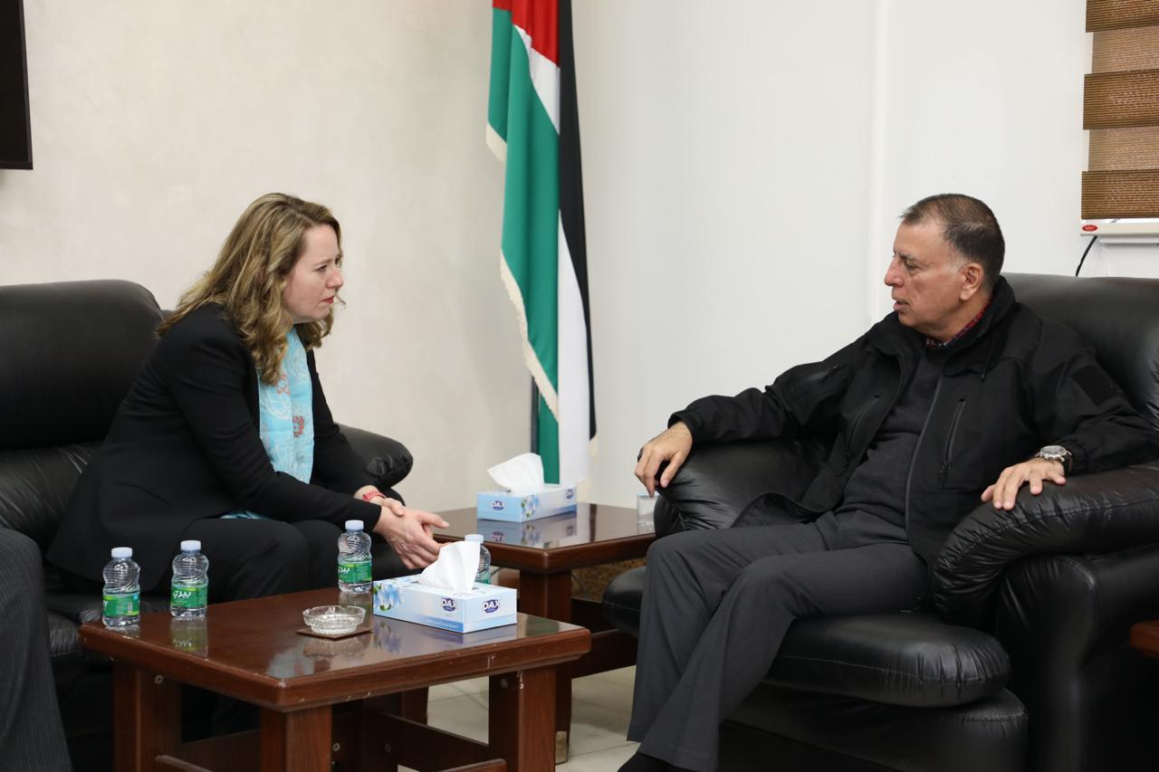 Madar Al-Saa Images 0.3247070658268243