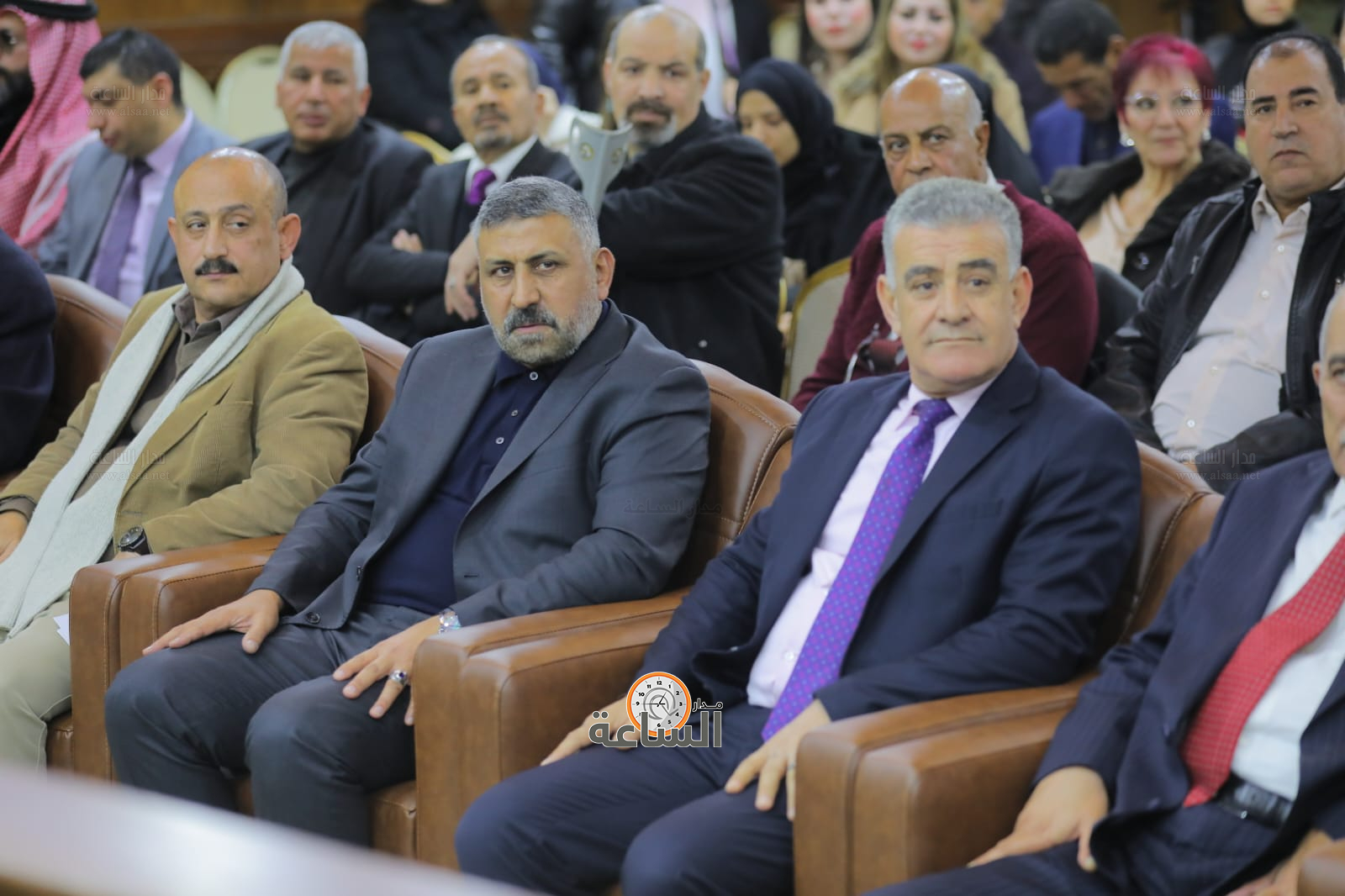 Madar Al-Saa Images 0.5475920302184021