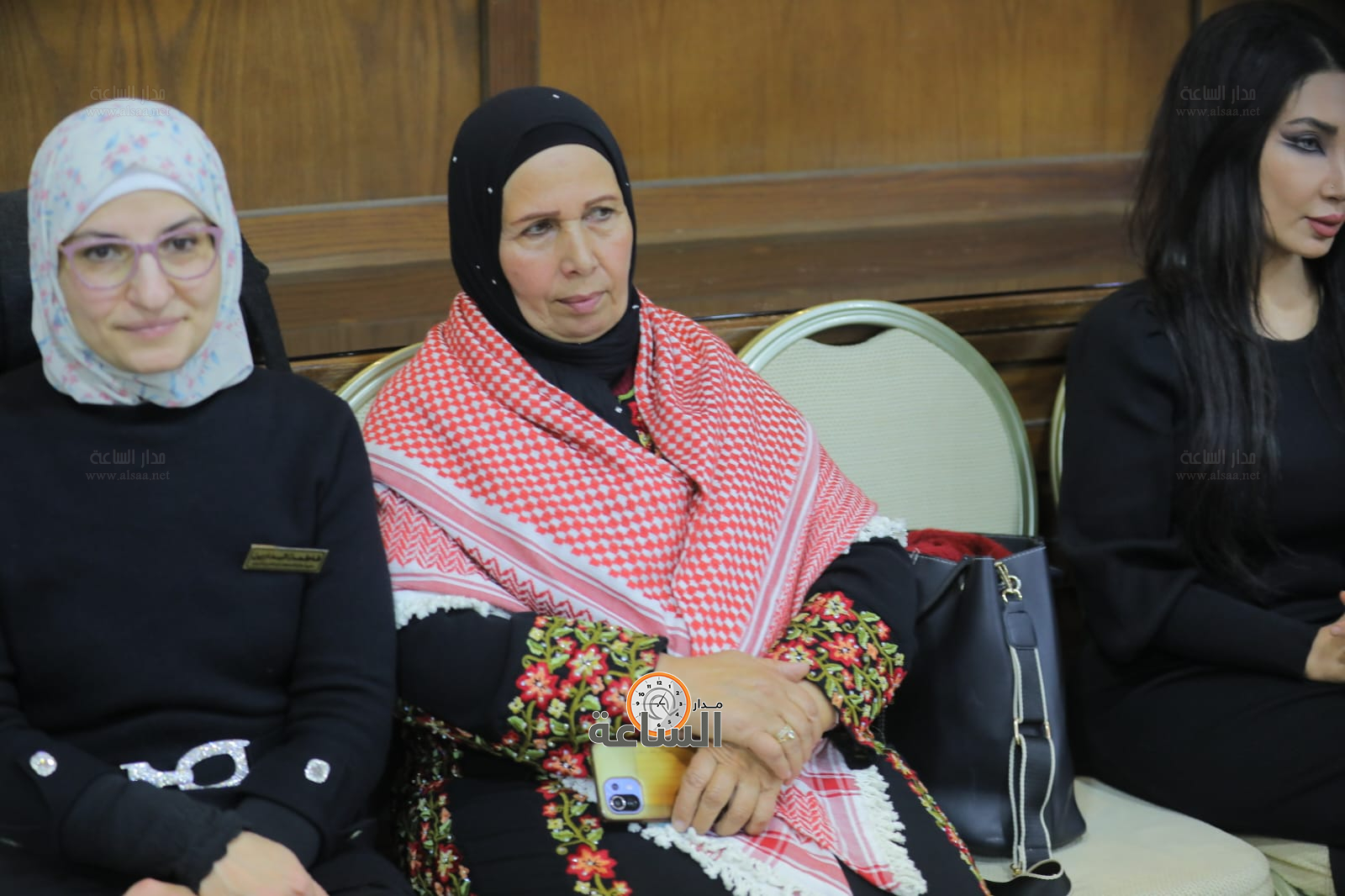 Madar Al-Saa Images 0.7495625562987343