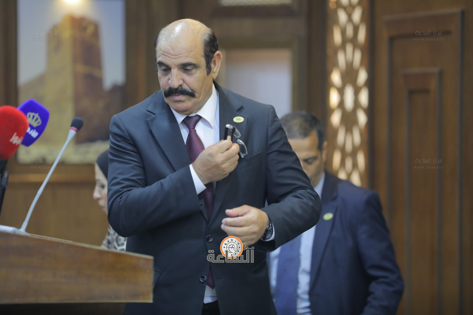 Madar Al-Saa Images 0.4412713590573294