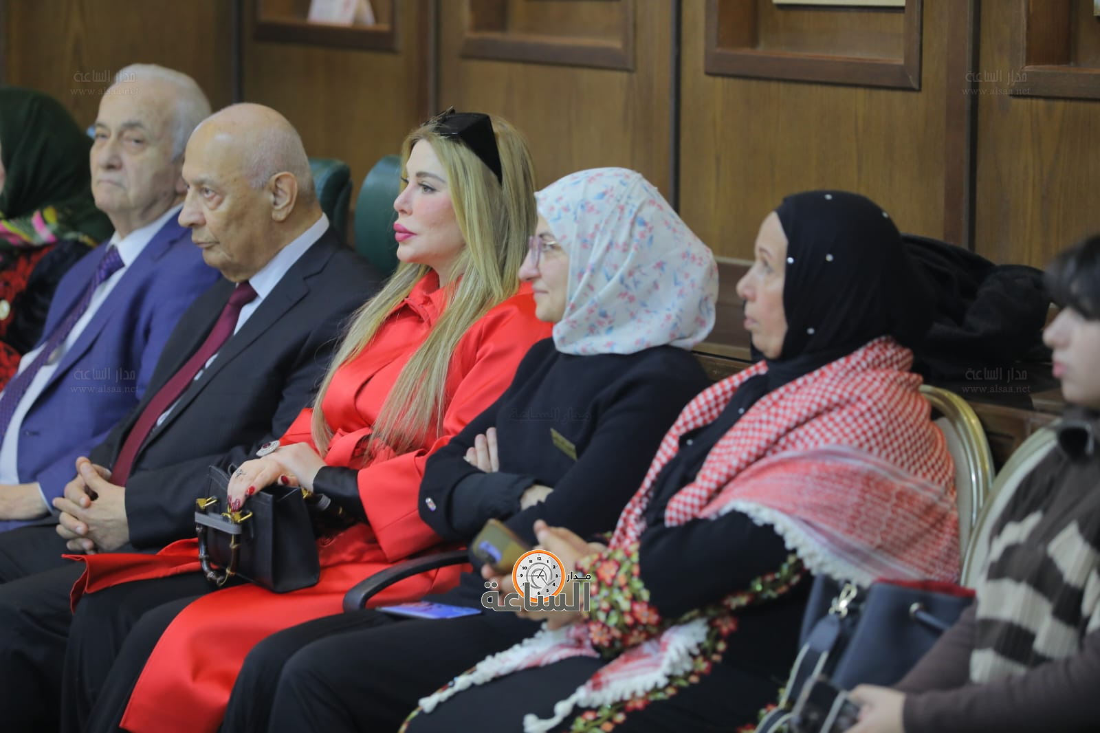 Madar Al-Saa Images 0.8911035271420809