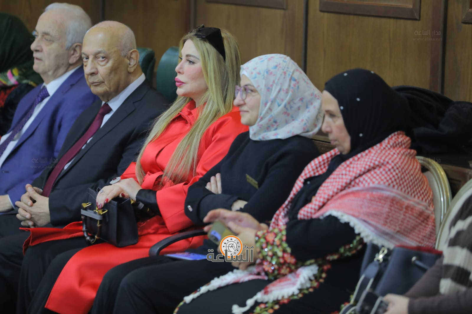 Madar Al-Saa Images 0.7156725382631637