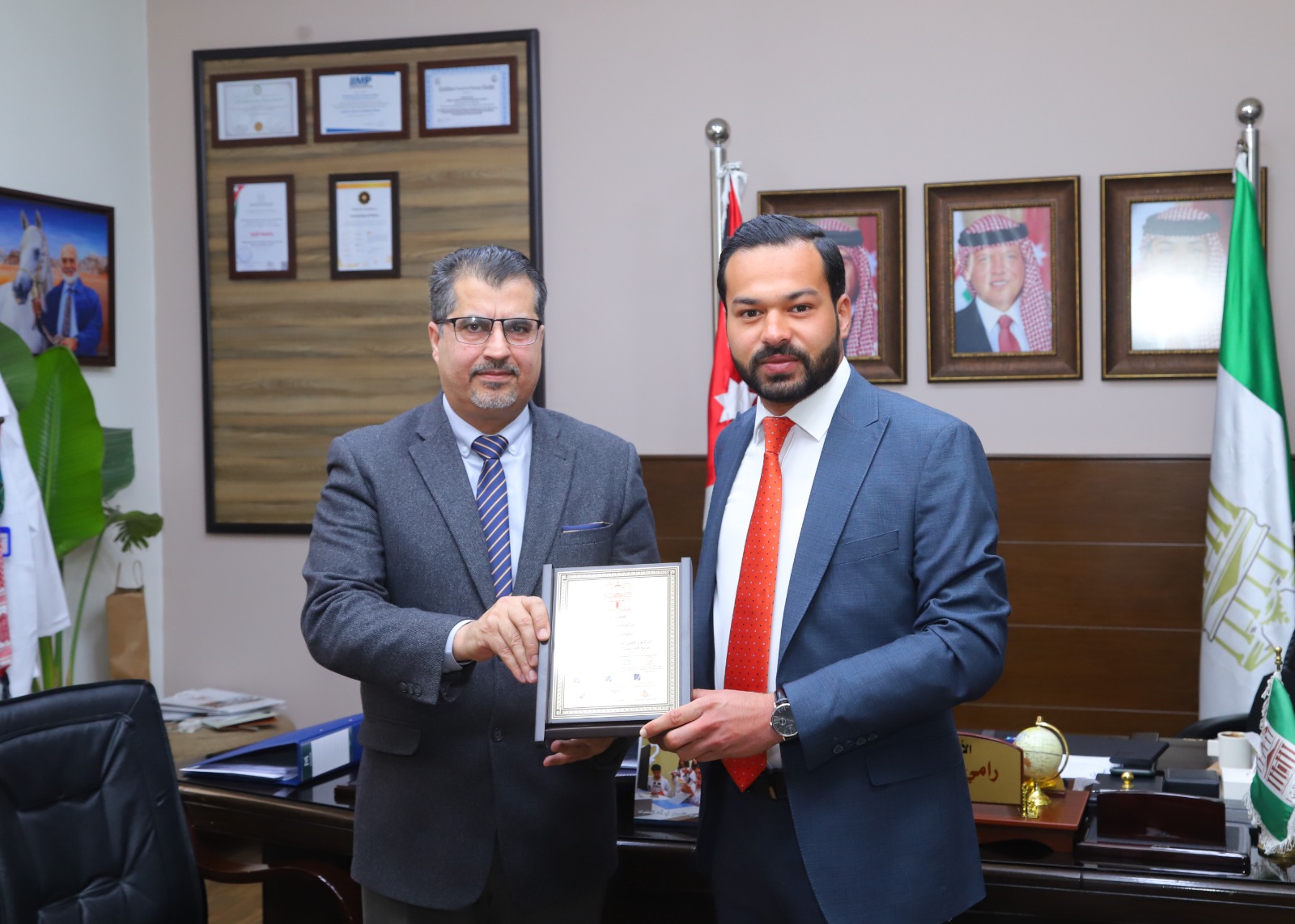 Madar Al-Saa Images 0.2817920581953357