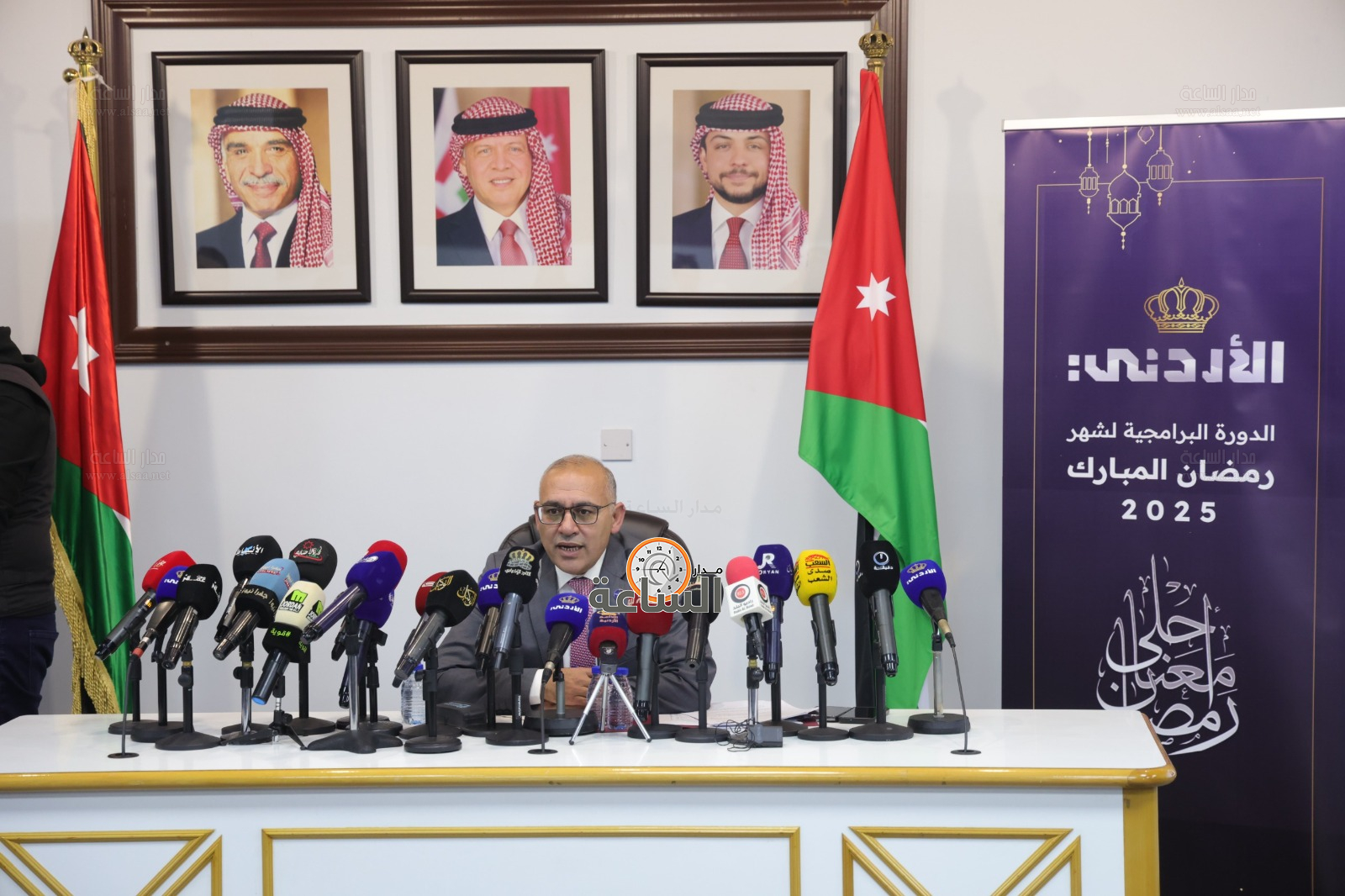 Madar Al-Saa Images 0.05764101646138098