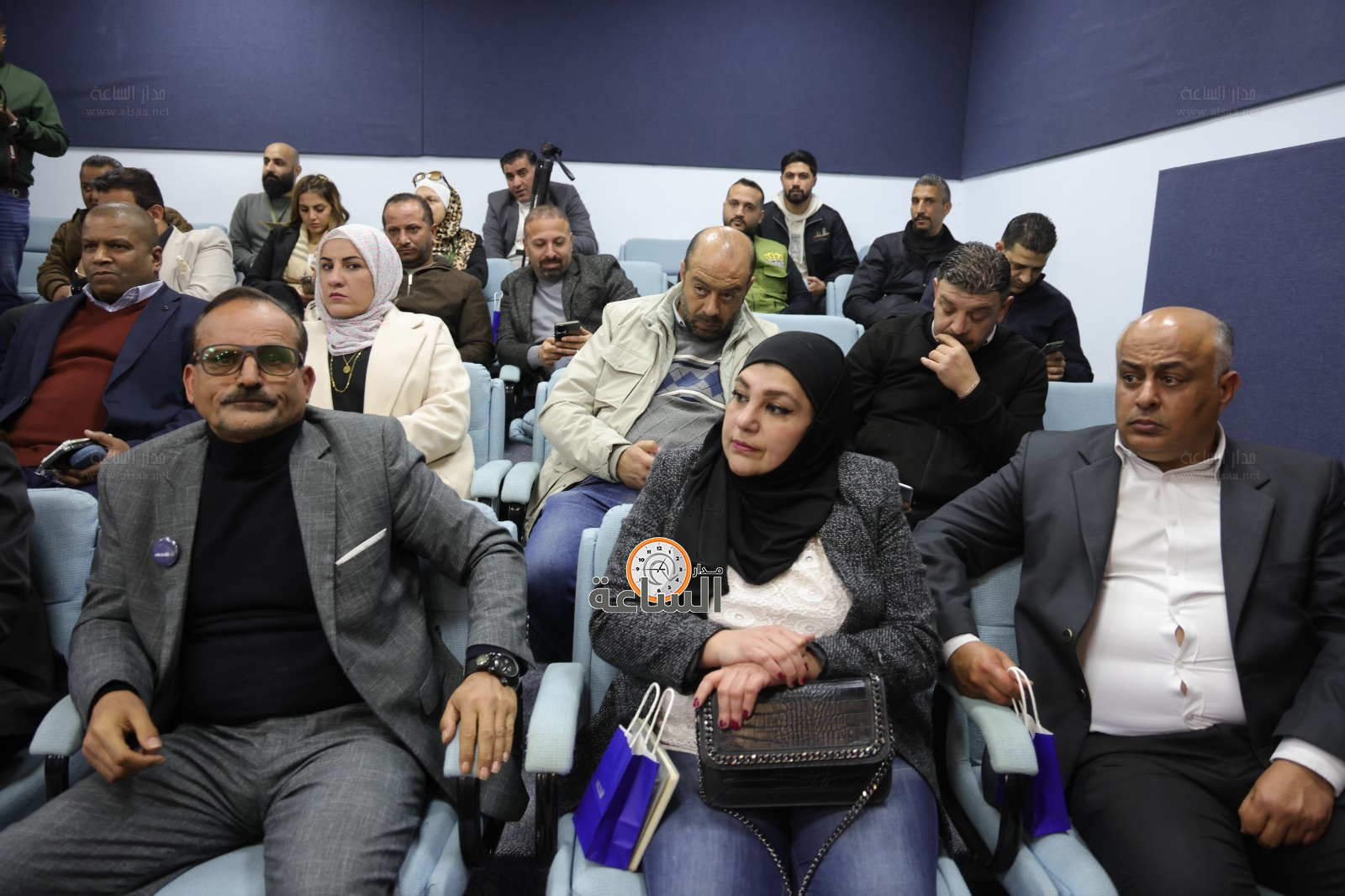 Madar Al-Saa Images 0.8925498854133844