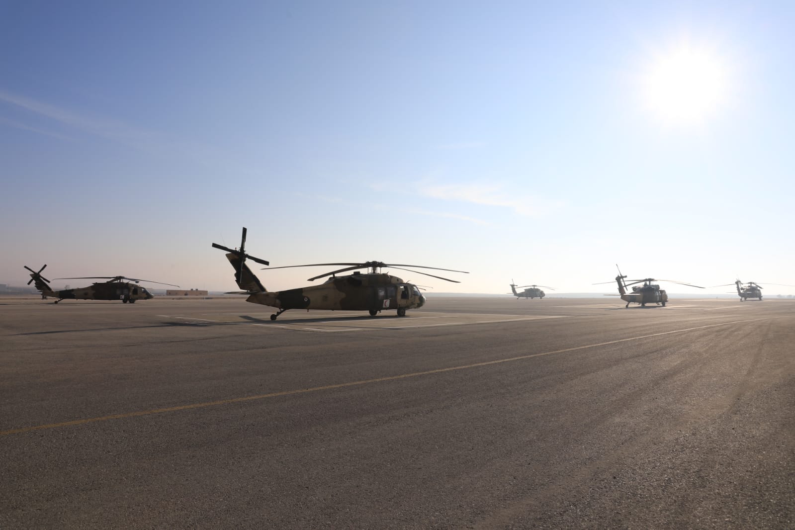 Madar Al-Saa Images 0.0027311391683608743