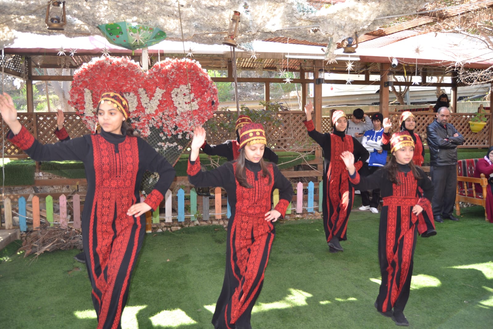 Madar Al-Saa Images 0.07912803092845722