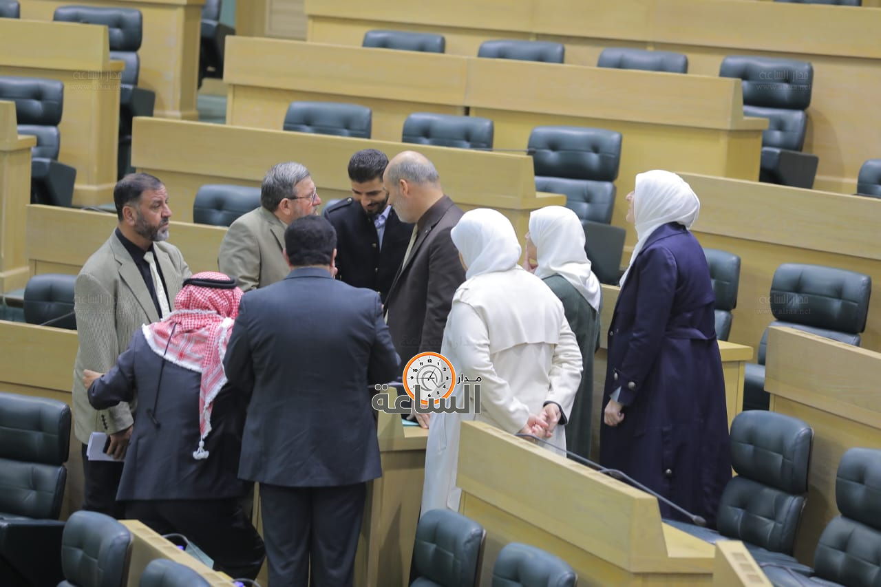 Madar Al-Saa Images 0.9532583688033389