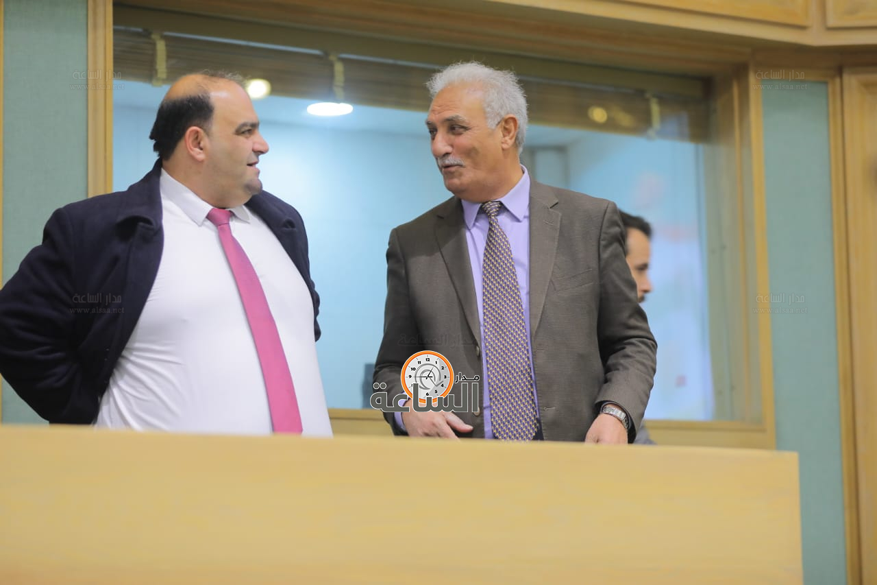 Madar Al-Saa Images 0.8297358552599026