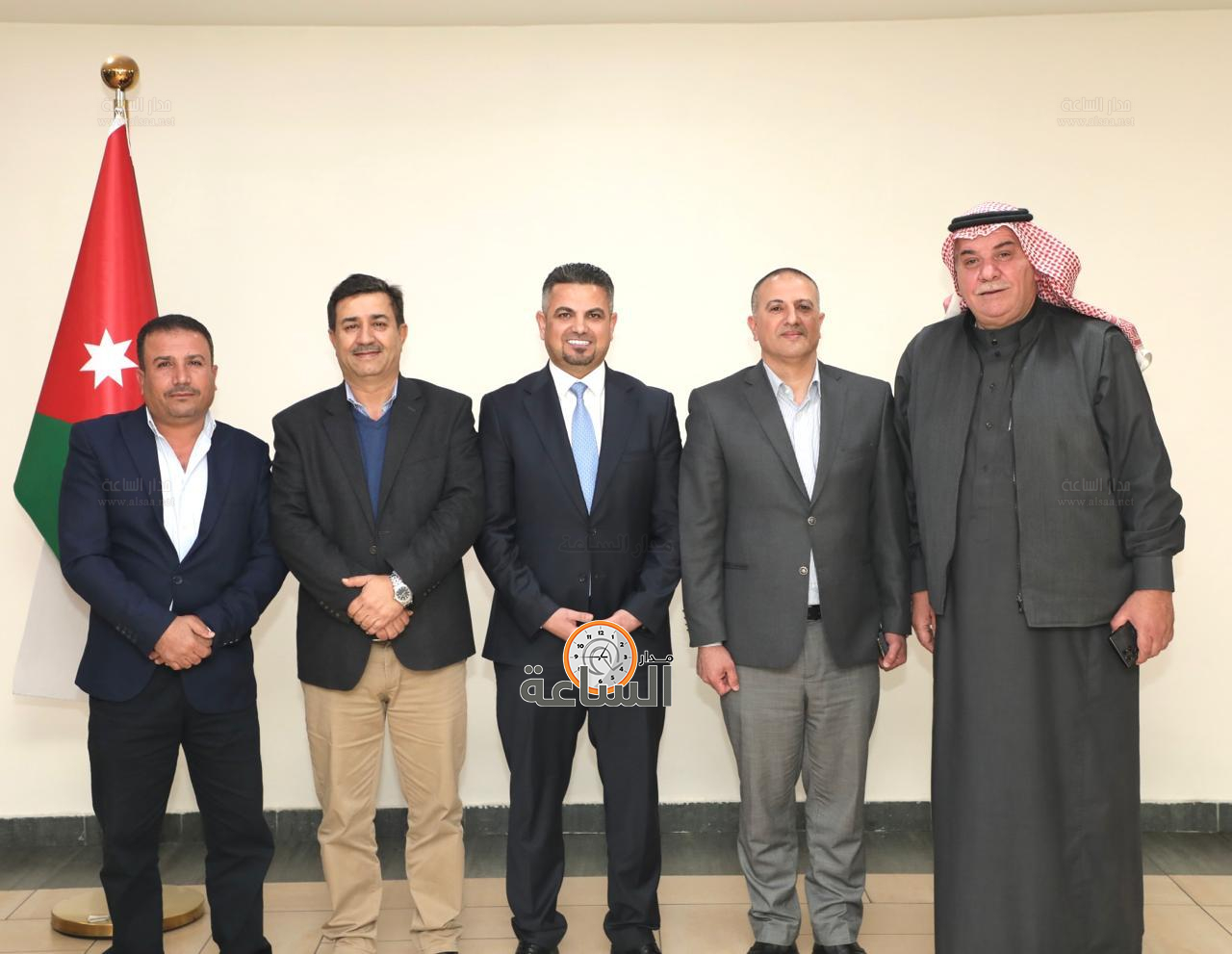 Madar Al-Saa Images 0.9502484982190729