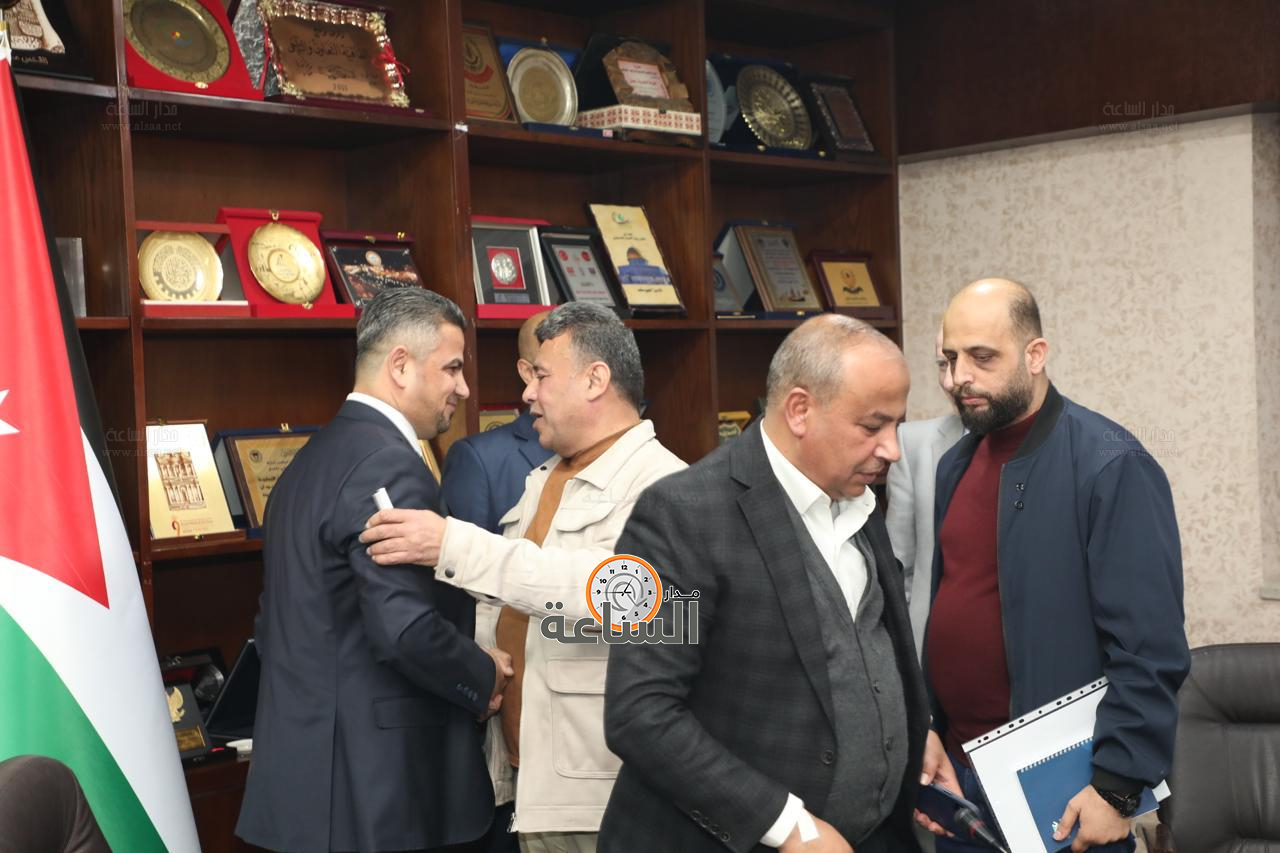 Madar Al-Saa Images 0.7919238002478575