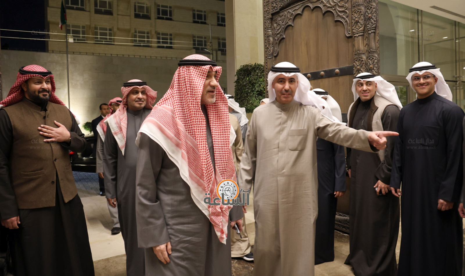 Madar Al-Saa Images 0.3825013305838294