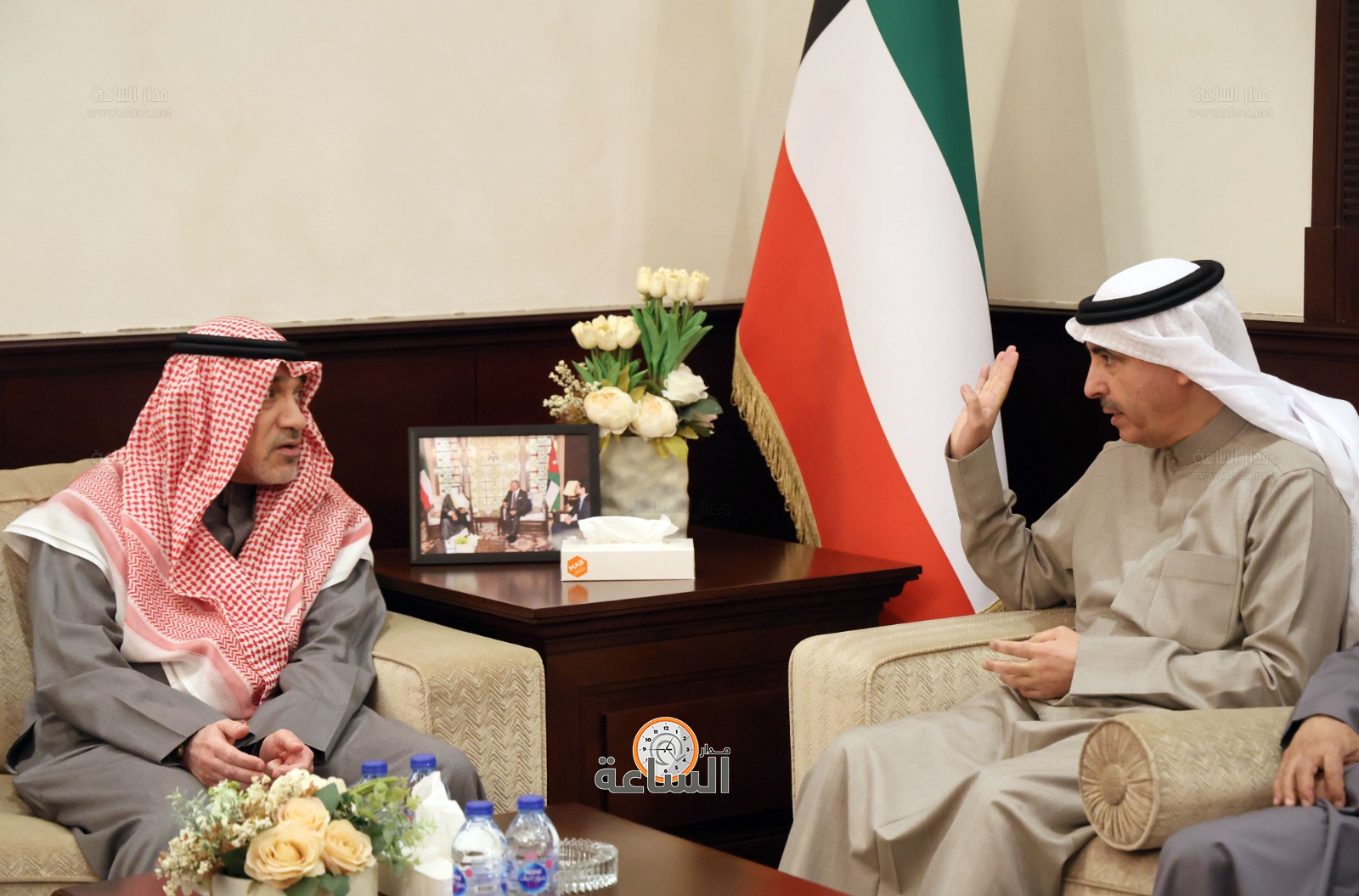 Madar Al-Saa Images 0.749062004050884