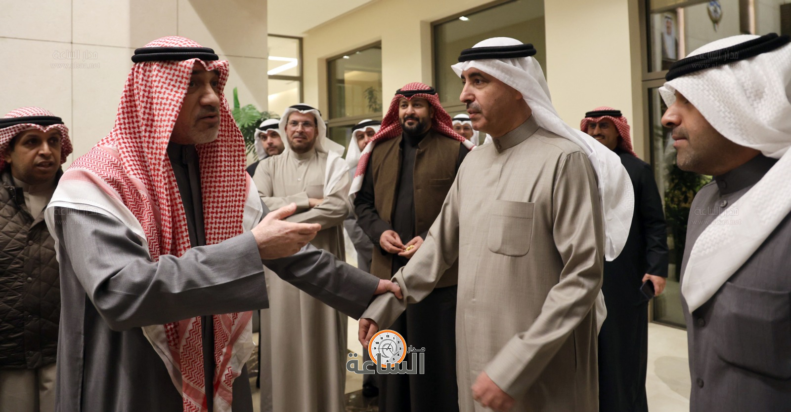 Madar Al-Saa Images 0.9018828422357175