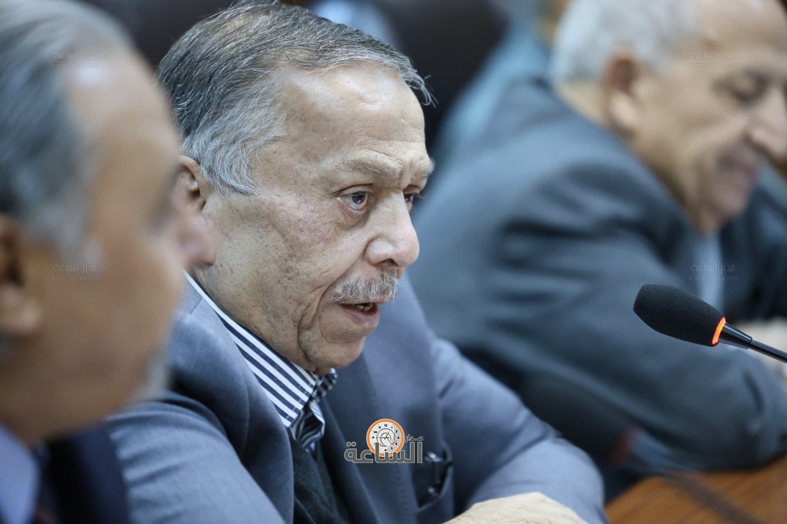 Madar Al-Saa Images 0.8776556589230886