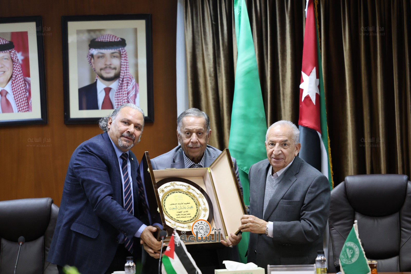 Madar Al-Saa Images 0.4978349980892762