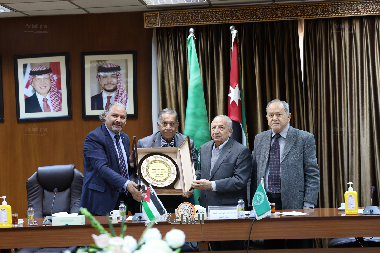 Madar Al-Saa Images 0.8099411076318319