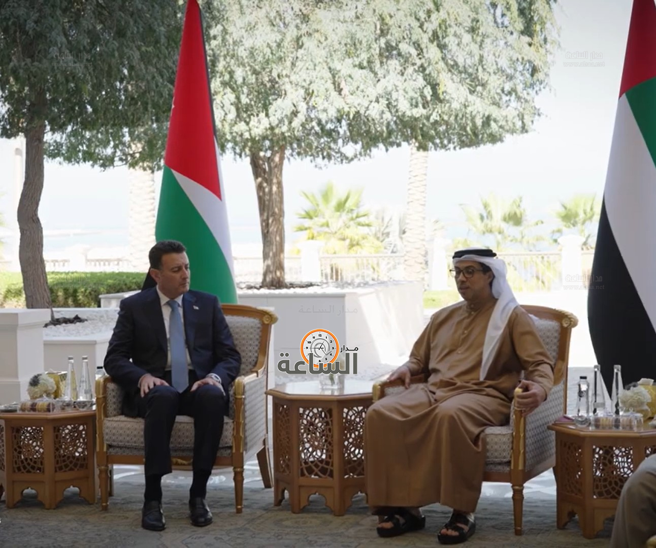 Madar Al-Saa Images 0.4010673746552569