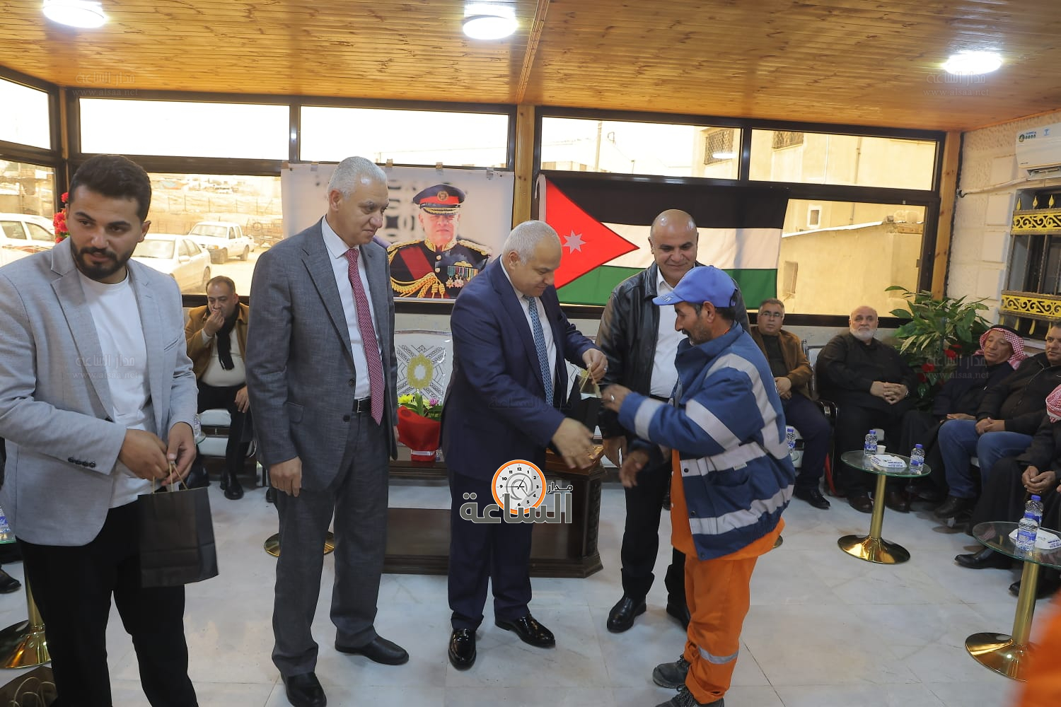 Madar Al-Saa Images 0.5190211612574811