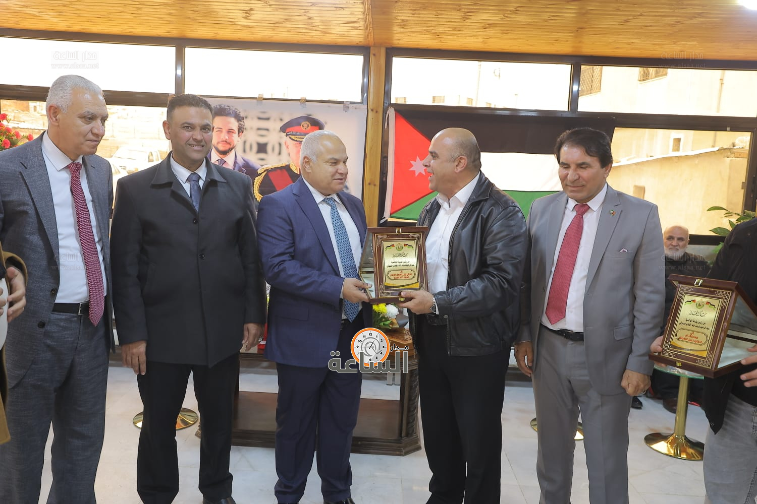 Madar Al-Saa Images 0.7739530555160092