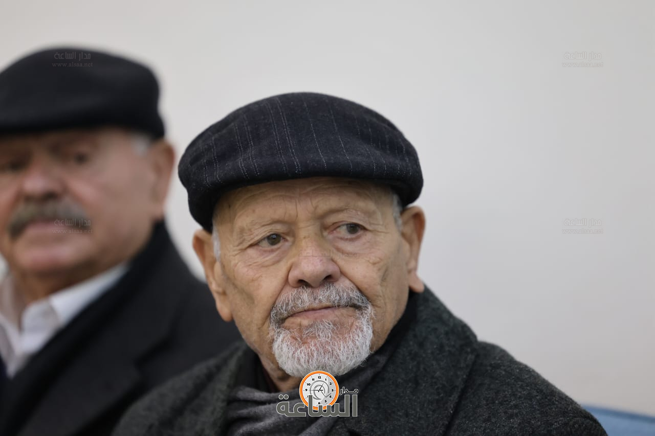 Madar Al-Saa Images 0.018698680466380235