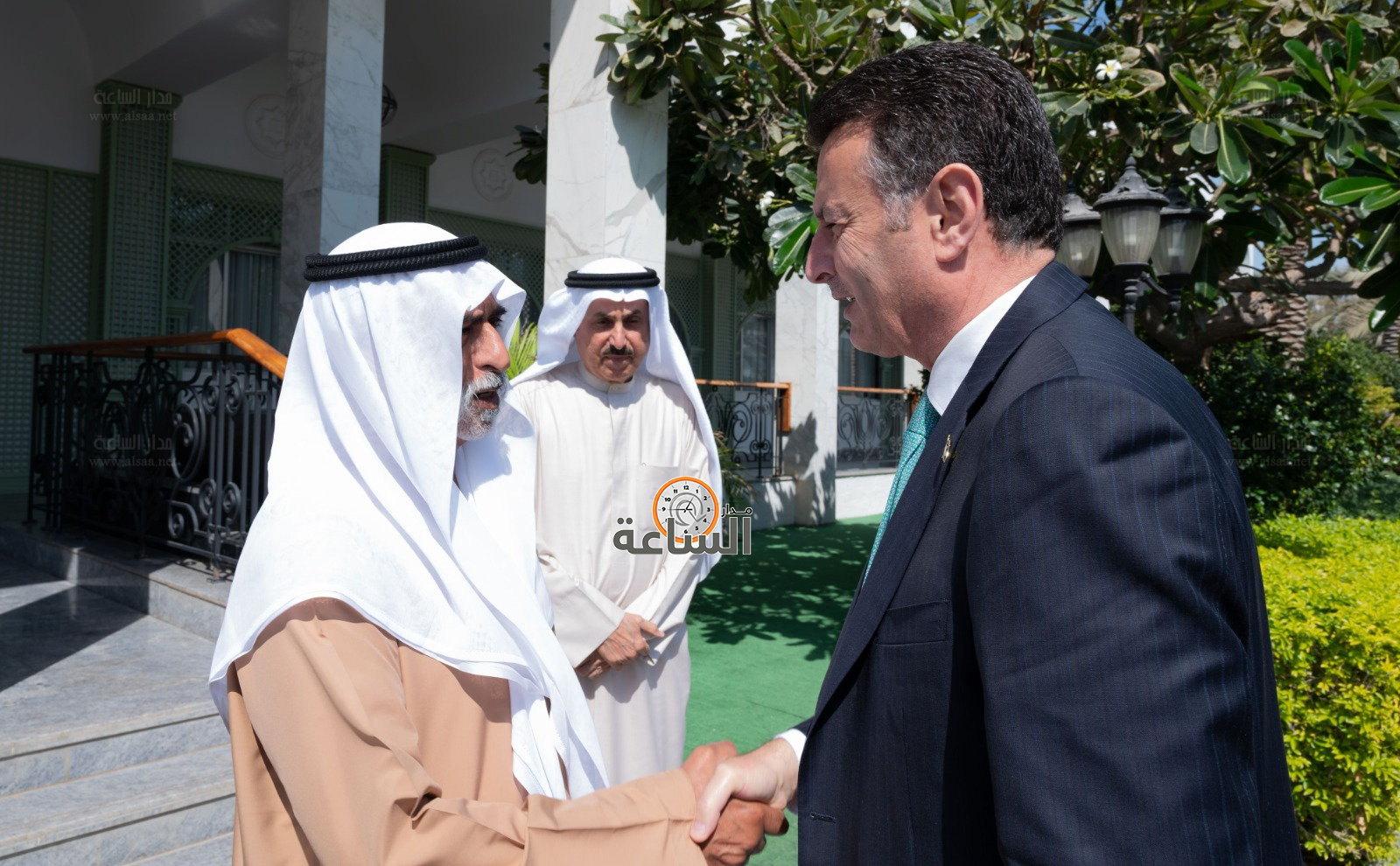 Madar Al-Saa Images 0.47656427563951786