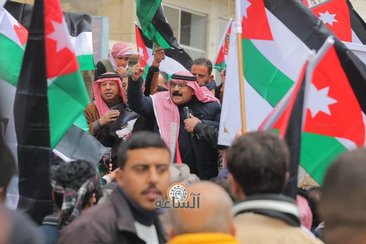 Madar Al-Saa Images 0.04447948005222835