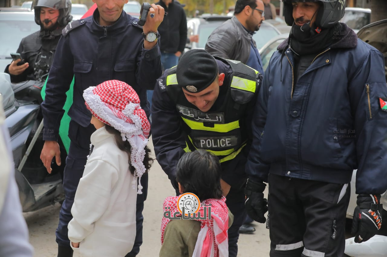 Madar Al-Saa Images 0.8118398479028703