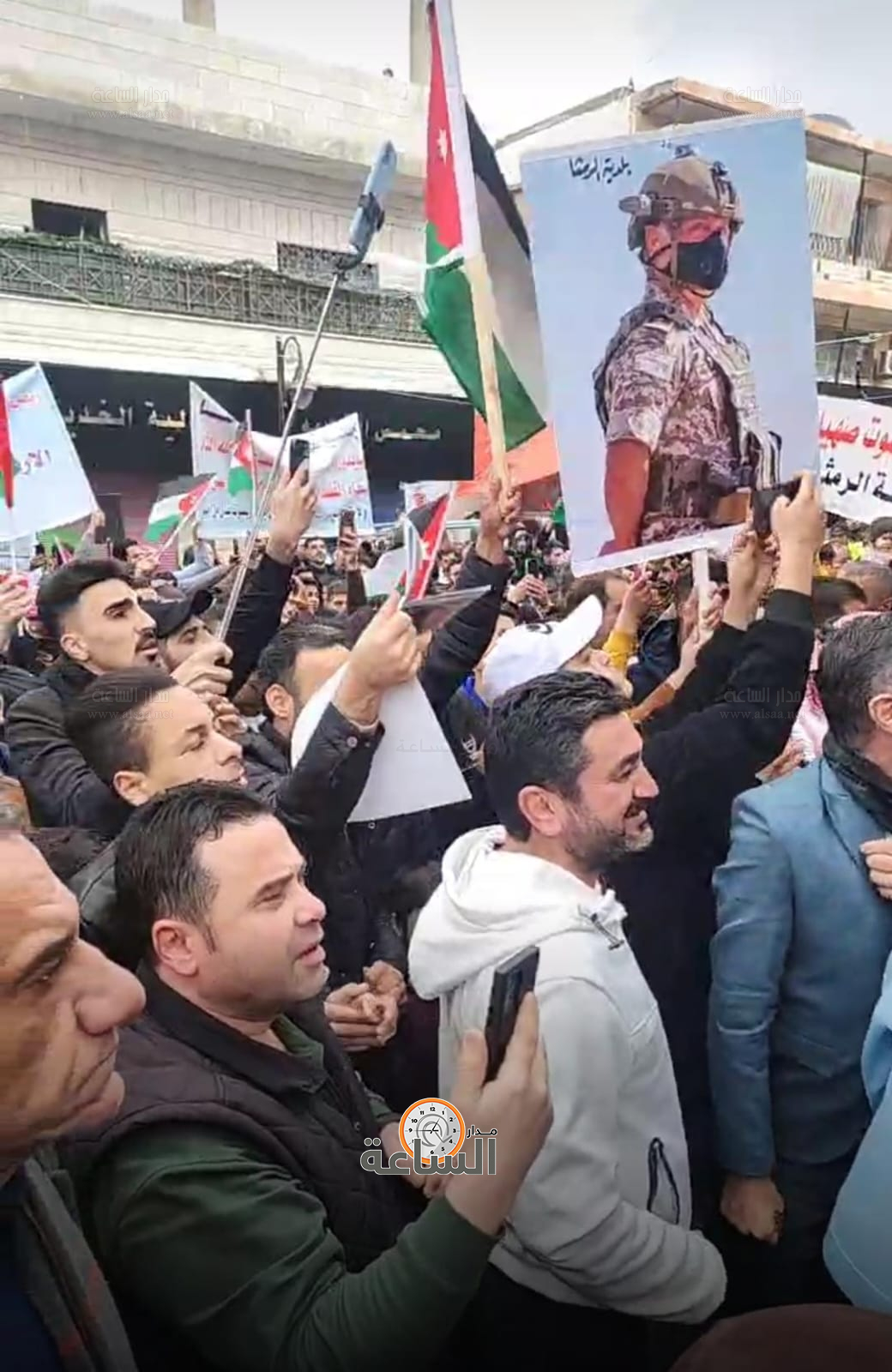 Madar Al-Saa Images 0.36724221125481016