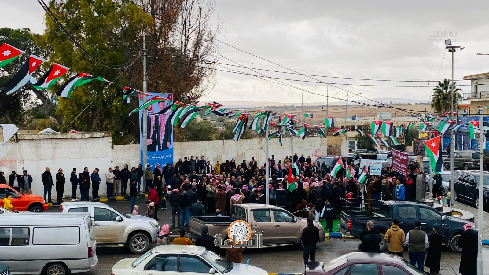 Madar Al-Saa Images 0.9801098643244621