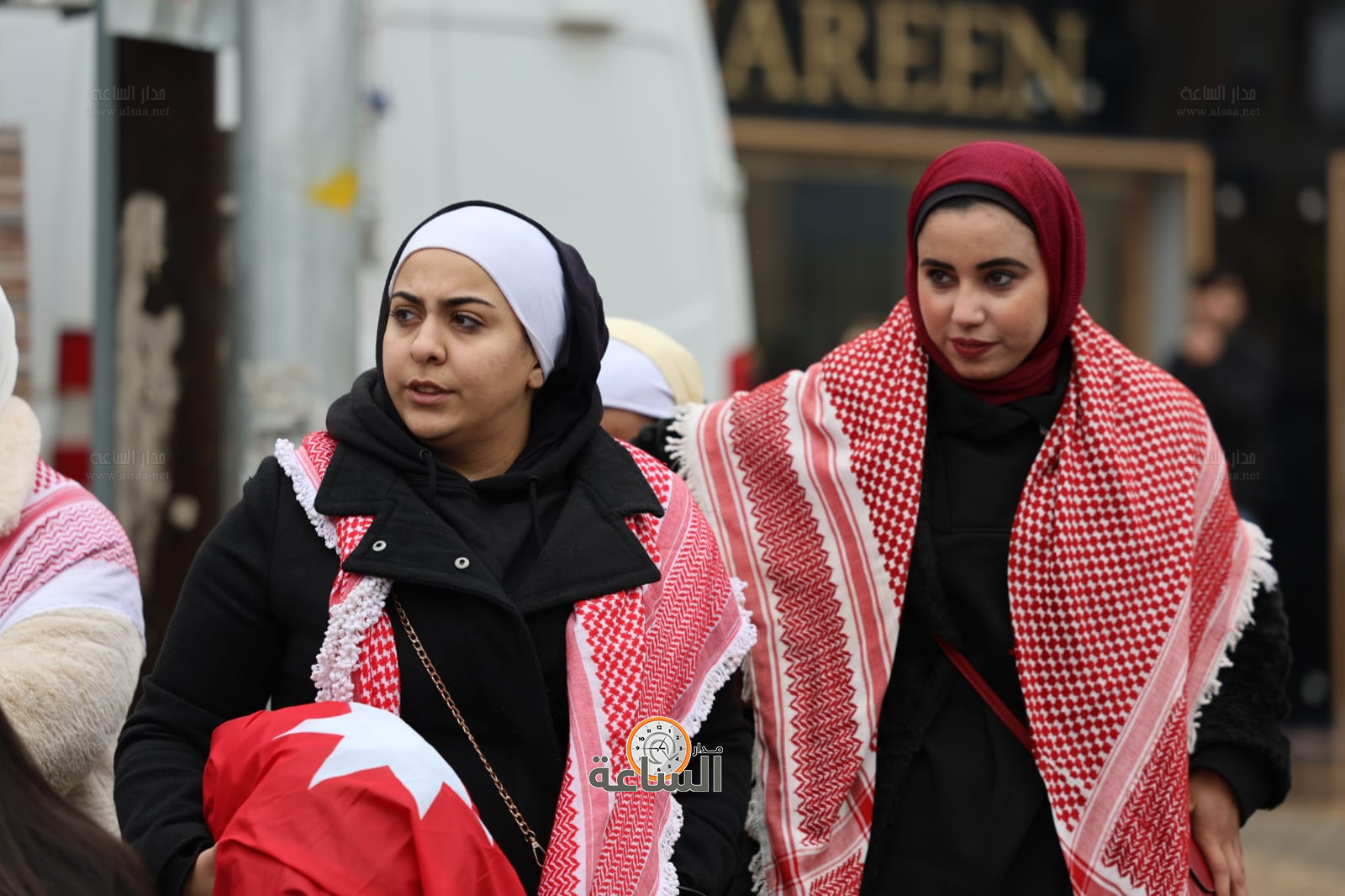 Madar Al-Saa Images 0.22546296448867076