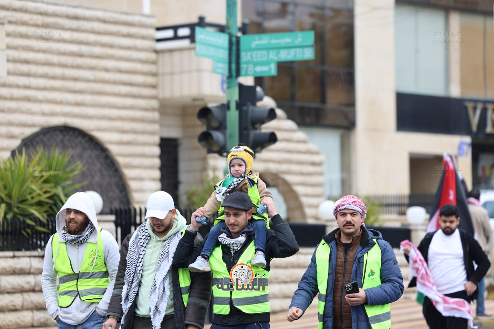 Madar Al-Saa Images 0.24427885403330163